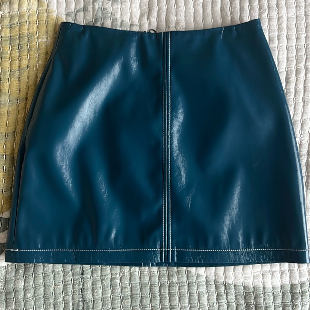 Cool and sexy mini skirt - Urban Outfitters